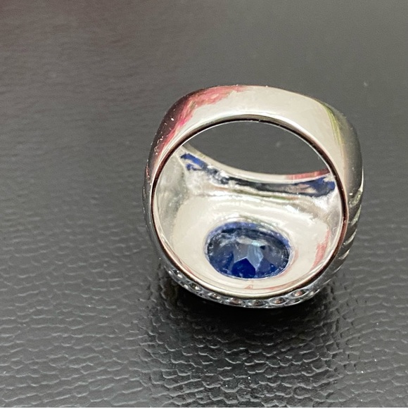 Vintage Unsigned Two-tone Blue Sapphire Rhinestone Rhodium Plated Ring Size 8 - Picture 8 of 13